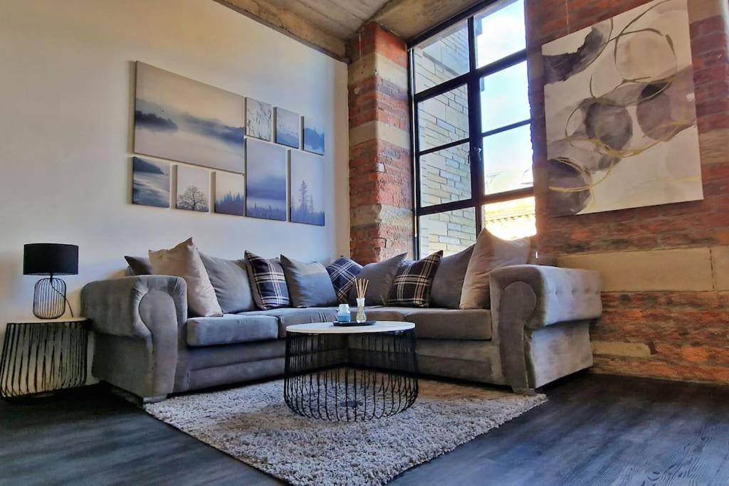 Modern 1 Bed With Secure Gated Parking Apartment Bradford (West Yorkshire)